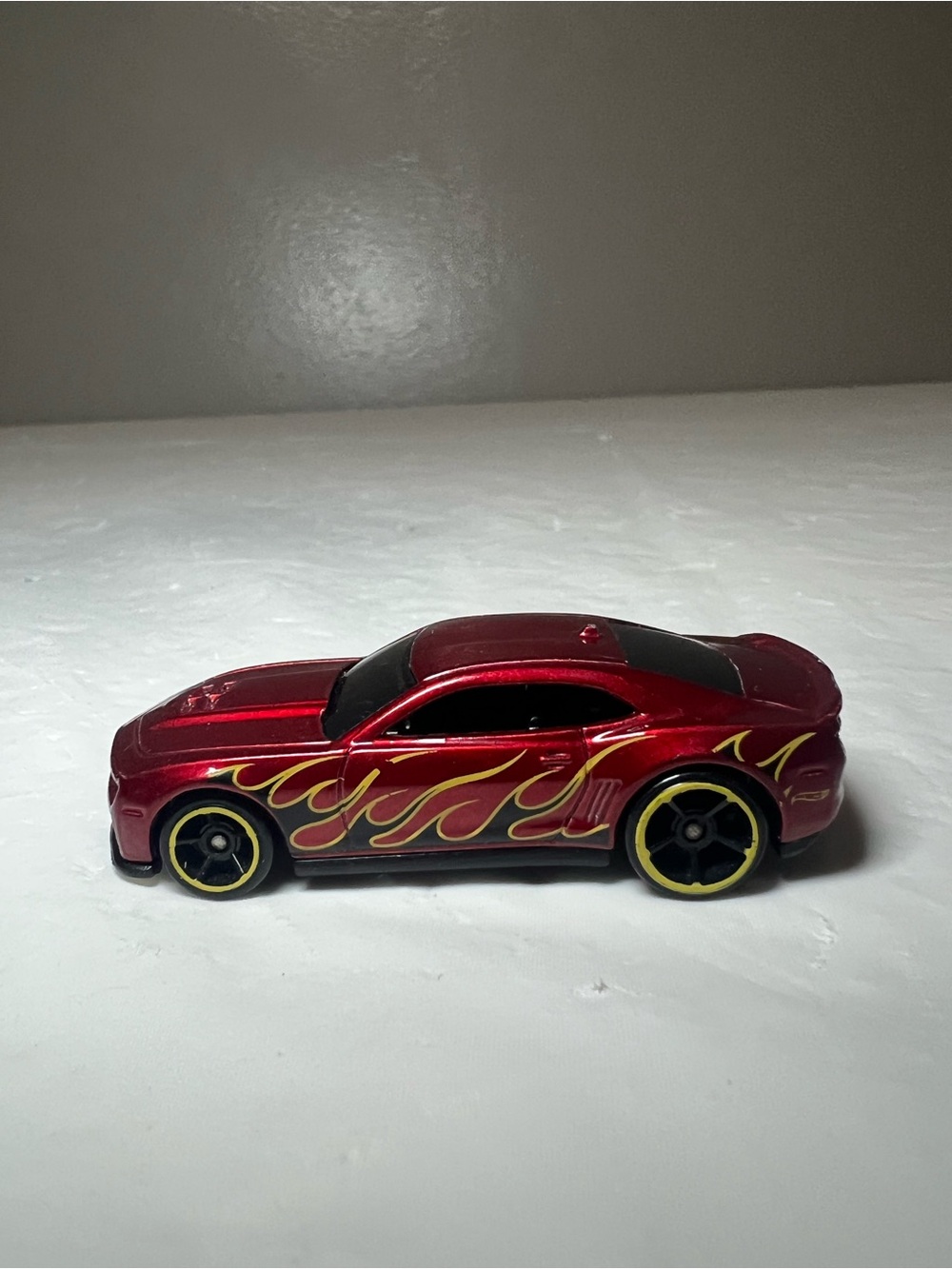 Hot Wheels 2012 Camaro ZL1 Red Flames Muscle Car Diecast